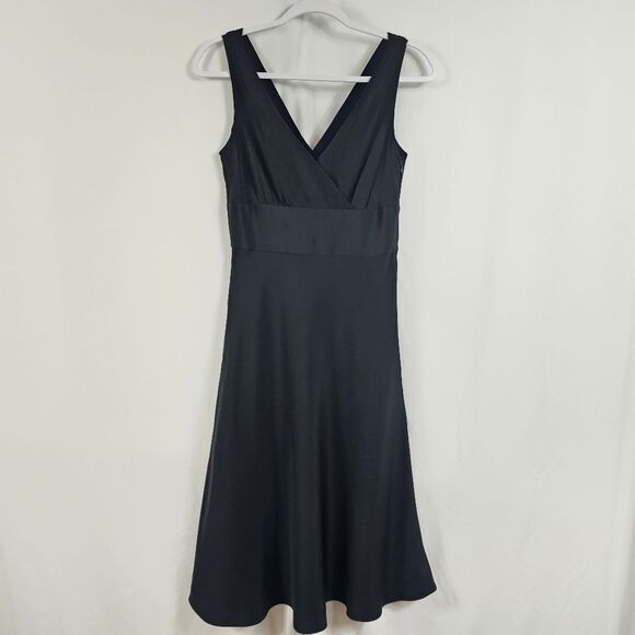 J. Crew Dresses & Skirts - J Crew Sophia Silk Tricotine Dress in Black - Size 2